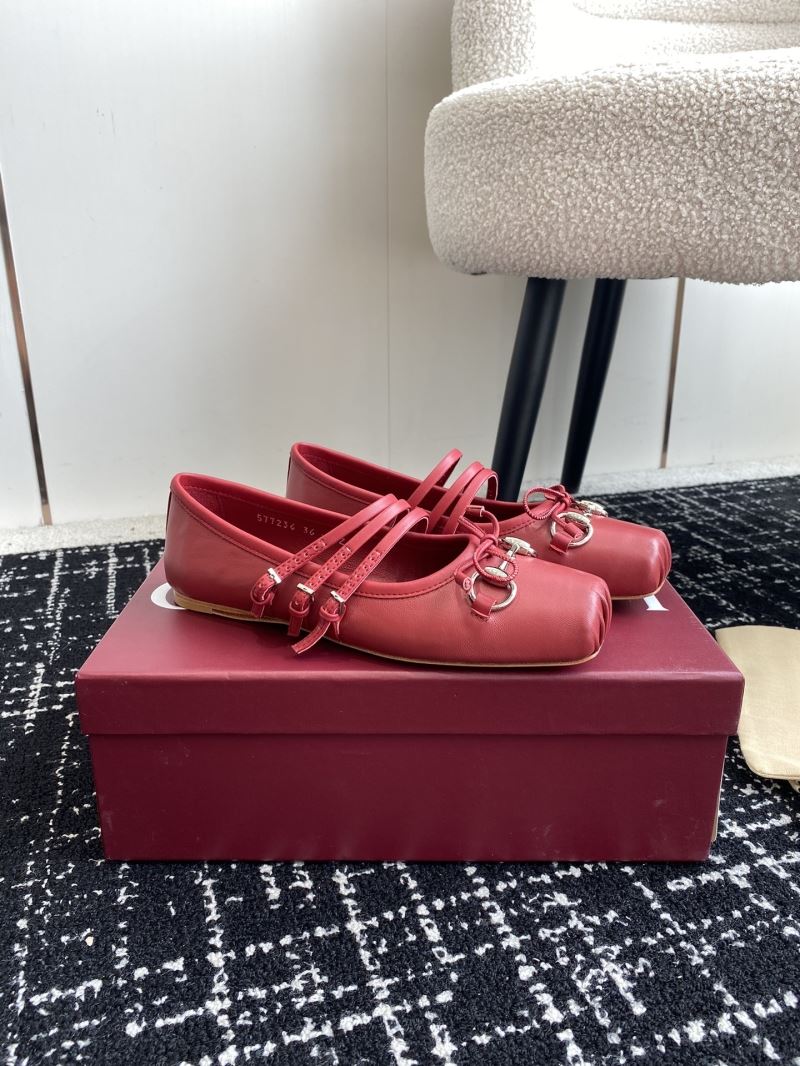 Gucci Flat Shoes